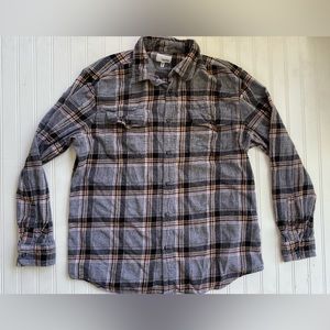 Gray Flannel Button Up Long Sleeve Shirt - Men’s Large